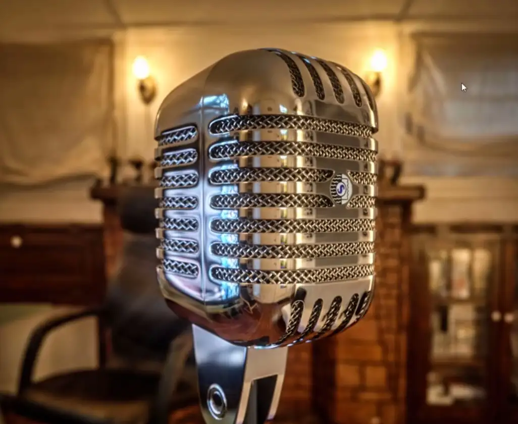 C4D制作一个金属麦克风教程（含工程文件）Shure Microphone Cinema 4D Tutorial