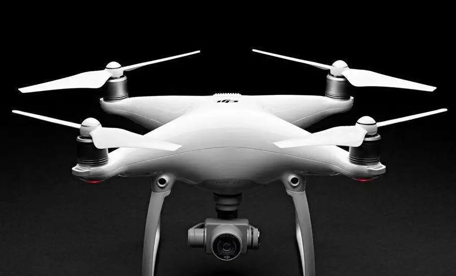 C4D无人机建模视频教程 Drone Rough Modeling