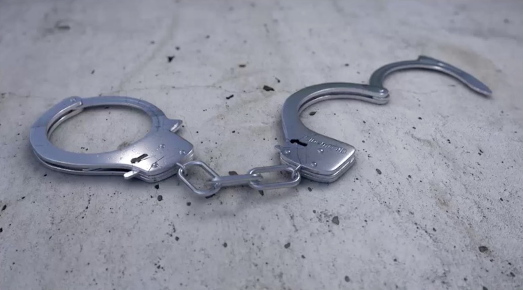 C4D手铐建模视频教程 Cinema 4D Tutorial - Modelagem de Algemas