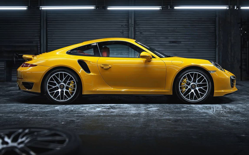 C4D汽车表现案例02-汽车场景