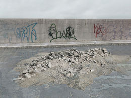 战后损毁模型：废混凝土块