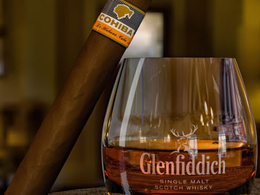 威士忌和雪茄C4D模型 Whisky and Cigar