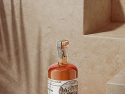 C4D RS红移洋酒酒水瓶子模型渲染