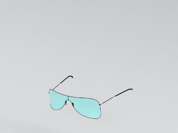 服饰模型：太阳镜