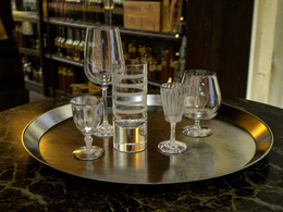 酒吧玻璃杯C4D渲染模型 glasses 3d model