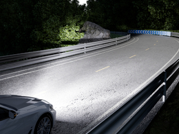 夜色中的汽车行驶在山区弯路C4D OC模型