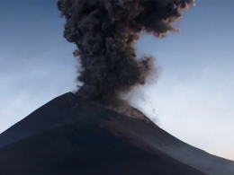火山喷发C4D动画工程Daniel_Danielsson_volcanic_smoke