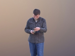 三维扫描写实人物拿红酒查看的国外大爷