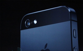 iphone 5 3D模型（C4D/OBJ）iPhone 5 SCENE