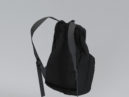 服饰模型：双肩背包