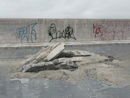 战后损毁模型：水泥砖头建筑垃圾堆