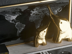 书架书籍工艺品室内摆件物品3D模型 Strict in Gold 3D Model (MAX/3DS/FBX/OBJ/C4D/LWO格式)