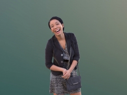 三维扫描写实人物变腰大笑的国外女人