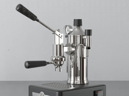 手动研磨咖啡机厨房用品c4d模型下载