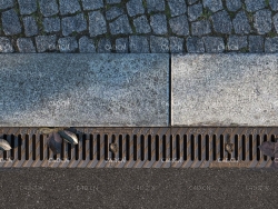 细窄长条排水井盖下水道地沟格栅C4D VRAY模型 manhole cover