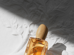 香水玻璃瓶焦散模型