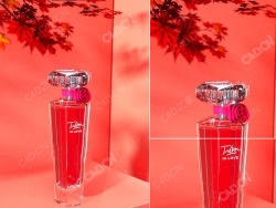 化妆品玻璃瓶产品OC渲染模型