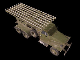 苏联三级坦歼火箭炮BM 13N